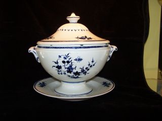 18th Antique Bowl English Blue White Worcester ? Porcelain Tureen Shell Handle
