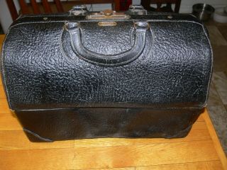 Vintage Emdee By Schell Large Leather Doctor 