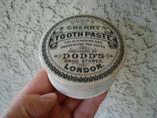 Antique,  fancy border,  Dodd ' s Drug Stores LONDON pharmacy ToothPaste jar pot lid 2