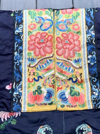 Lovely Antique 1900s Chinese Silk Embroidery Robe with Peking Flowers 9