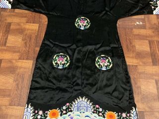 Antique Early 1900s Chinese Silk Embroidery Robe with Floral Roundels 8