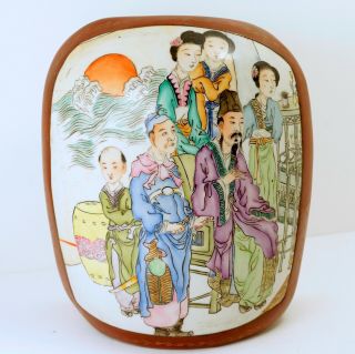 Exquisite Antique Chinese Shard Box W Exceptional Hand - Painted Family Portrait