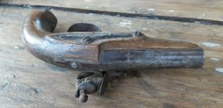 gun old flintlock pistol France 4