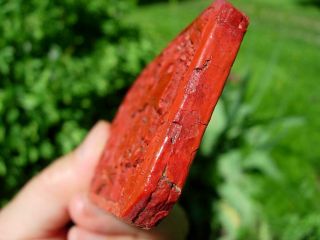 AN ANTIQUE CHINESE CARVED CINNABAR LACQUER PENDANT & BEADS NECKLACE 12