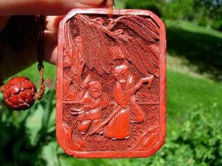 AN ANTIQUE CHINESE CARVED CINNABAR LACQUER PENDANT & BEADS NECKLACE 9