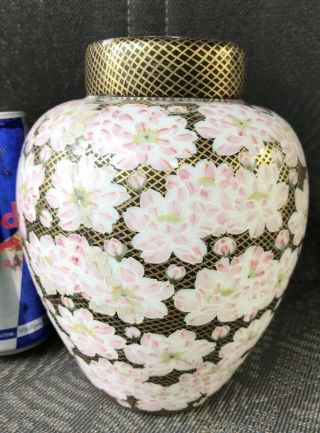 Japanese Meiji Period Porcelain Ginger Jar Stunning Flowers Inner Lid 1860 