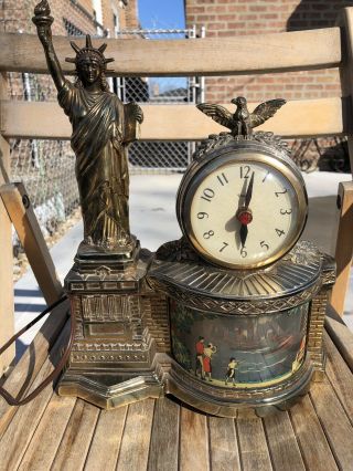 Statue Of Liberty Vintage Clock 1940’s/50’s United Clock Corp 2