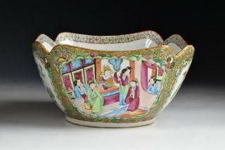 19thC Antique Chinese Export Famille Rose Mandarin / Medallion Porcelain Bowl 3