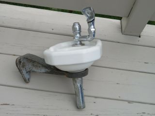 Vintage Kohler U.  S.  A Porcelain Water Drinking Fountain Taylor Fixture Wall Mount 6