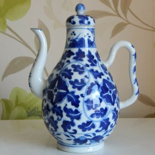 An Extremely Fine Antique Chinese Porcelain Ming - Style Ewer - Probably19th Century