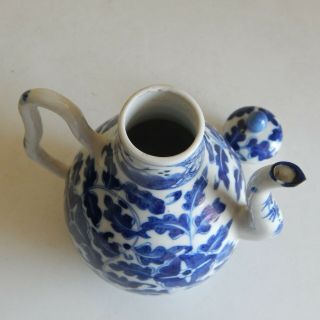 An extremely fine antique Chinese porcelain Ming - style ewer - probably19th century 7