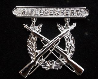 Special Aution 5 Rifle Expert Badges & 5 Aviation School Fort Rucker Hat Pins