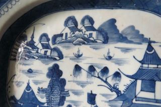 CHINESE EXPORT CANTON BLUE & WHITE 13 1/2 