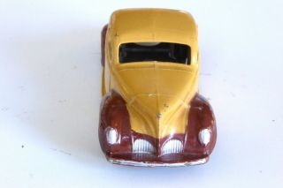 Dinky 39cu Lincoln Zephyr.  The very rare US issue in tan and dark brown.  VGC. 3