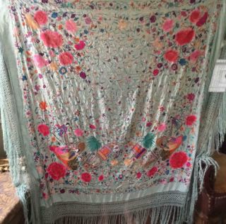 EXQUISITE ANTIQUE CONTON CHINESE EMBROIDERY SILK SHAWL FLOWERS PEOPLE PAGODA 2