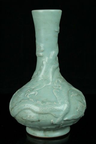 APR246 CHINESE LONGQUAN CELADON PORCELAIN DRAGON RELIEF BOTTLE VASE 2