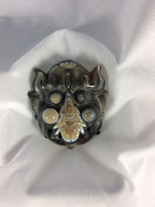 RARE CHINESE HAND CARVED APPLIQUÉ AGATE IN THE FORM OF A DEMON MASK /NETSUKE 2