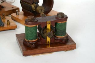 Early electric motor for rotating geissler tubes,  dynamos,  Pericaud,  Radiguet 5