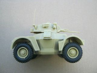 AIRFIX (1977) 1:32 Scale British Daimler Armored Car 8