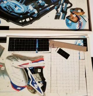 Rare Vintage Evel Knievel 3 - D Wall Plaque Puzzle Kit 26 