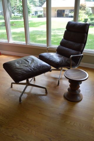 Herman Miller Eames Aluminum Group Soft Pad Lounge Chair And Ottoman 2