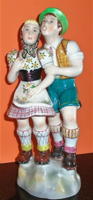 couple in Italian ceramics era lenci signed Gb.  Circa 1950. 2