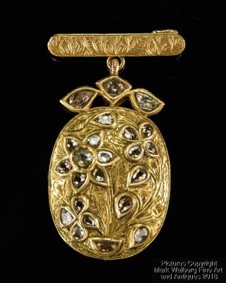 Indian Mughal Jewelry Gold,  Diamond & Enamel Oval Pendant / Brooch,  19/20th C. 2