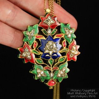 Indian Mughal Jewelry Gold,  Diamond and Enamel Pendant / Necklace,  19th Century 4