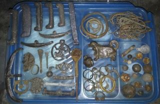 Bulk Of River Finds,  Ingots,  Rings,  Bracelets,  Old Bullets,  Fishing Baits,  Etc