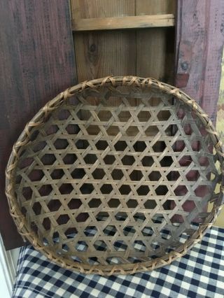SHAKER STYLE CHEESE WALL BASKET 2