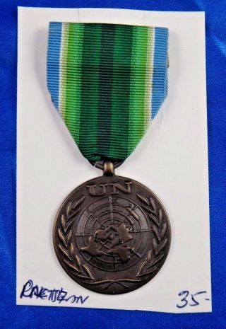 Un United Nations Pakistan In The Service Of Peace Medal Pin Pinback Ribbon
