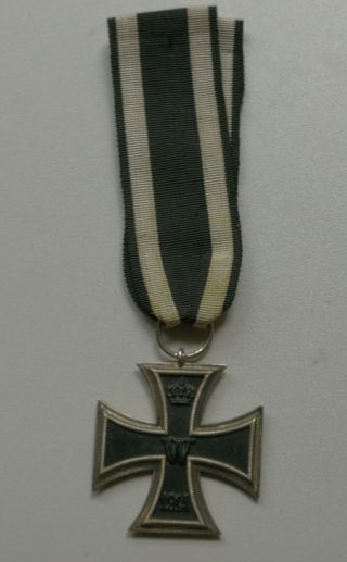 German Ww 1 Iron Cross 1914 - 800 Silver With Long Ribbon