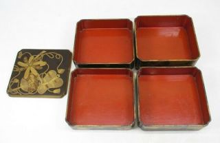 F853: Japanese tier of really old lacquered boxes JUBAKO with GUNBAI MAKIE 11