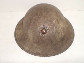 U.  S.  Ww1 M1917 Helmet,  Stamped Zd199 With Orig.  Usmc Badge