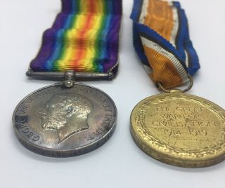 World War I Victory Medal & War Medal To Pte.  W.  E.  Leonard