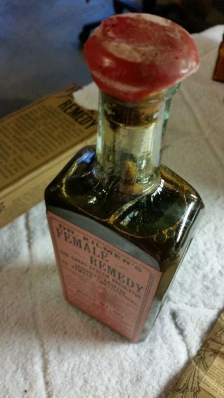 1907 Dr.  Kilmer ' s Female Remedy Wax Full Bottle and Literature 7