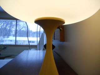 Mid century Laurel Mushroom lamp ochre yellow retro vintage Bill Curry 1960 ' s 4