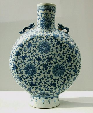 Early 19th Century Chinese Blue And White Porcelain Moon Flask Dragon Handles