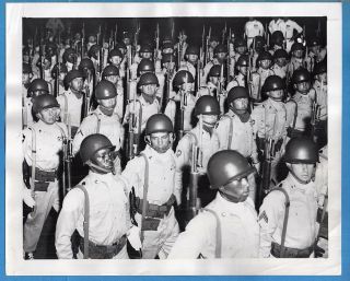 1955 1st Infantry Division Parade Soldier Field Chicago Press Photo