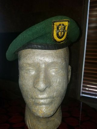 Authentic Nam Us Army 1st Special Forces Group Green Beret,  Gi Issue Combat