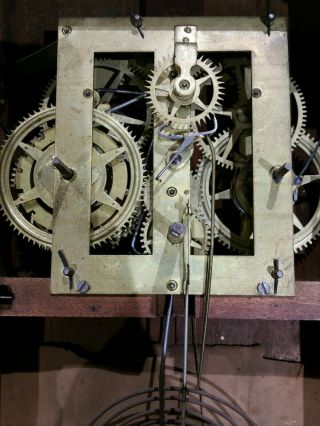 Antique og clock 12