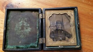 Rare,  Civil War Union Soldier,  Tin Type Photo In Frame.