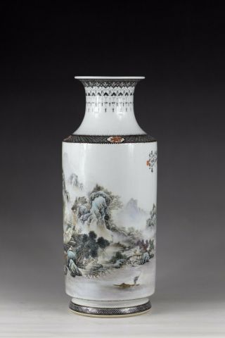 A RARE and of modern ‘famille - rose’ chinese porcelain vases 2