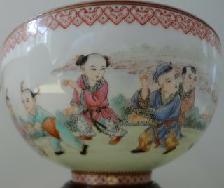 Magnificent Vintage Chinese Eggshell Bowls With Custom Stands and Box 5