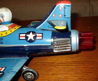 1950 ' S TN JAPAN BATTERY OPERATED XF - 160 U.  S.  A.  F.  MYSTERY ACTION TOY PLANE 7