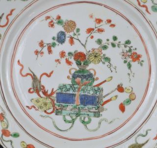 A VERY FINE CHINESE KANGXI PERIOD FAMILLE VERTE PORCELAIN PLATE WITH MARK 3