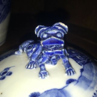 VINTAGE 1800’s CHINESE PORCELAIN CANTON BLUE & WHITE CIDER JUG FOO DOG FINIAL 9