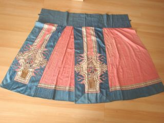 Antique Chinese Embroidered Silk Skirt.  19th cent. 2