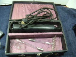 Vintage Violet Ray Quack Medical Device With 2 Glass Attachments & Case