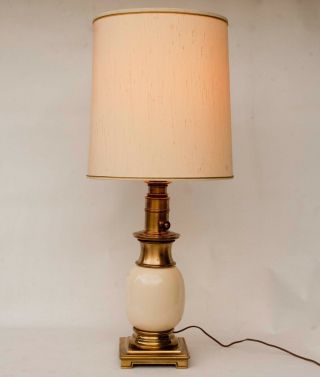 Vintage Heavy Stiffel Ostrich Egg Shape Porcelain Brass Table Lamp EXC 2